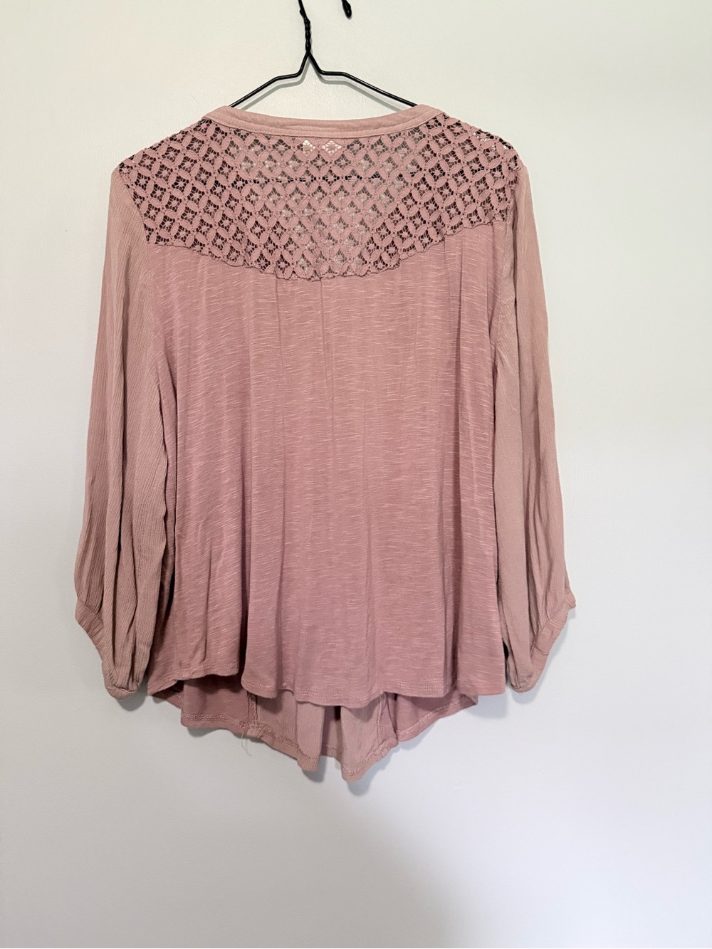 Knox Rose XL  Lace Yoke Blouse in Dusty Mauve - Picture 6 of 7